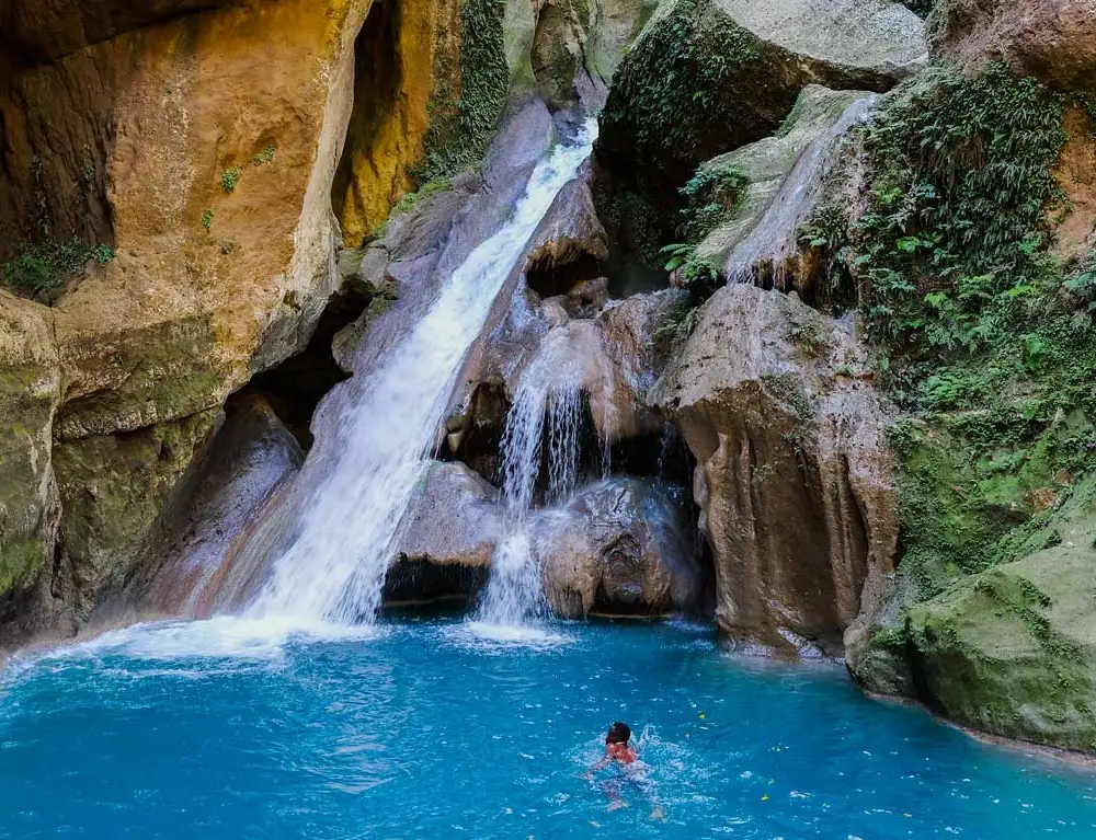 Bassin Bleu 1